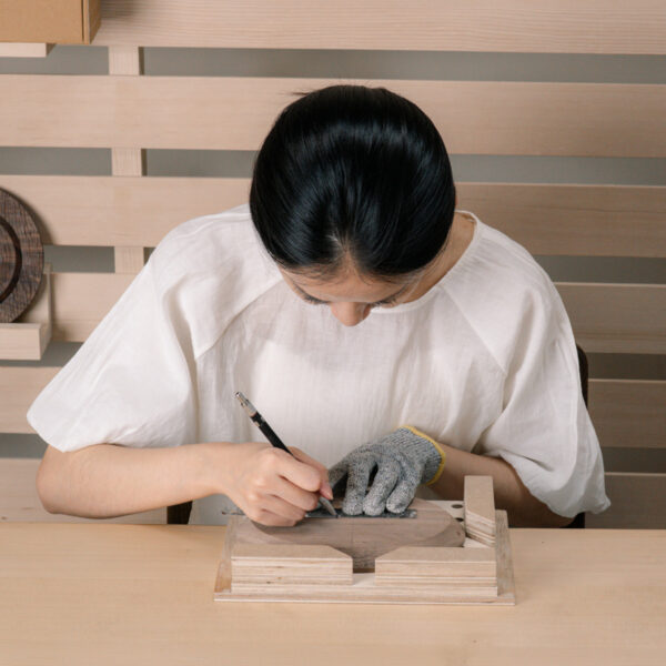 原木哲學木工雕刻體驗橢圓形木餐盤-071 Project No.4 橢圓形木餐盤雕刻體驗禮盒 (內含線上影片教學)